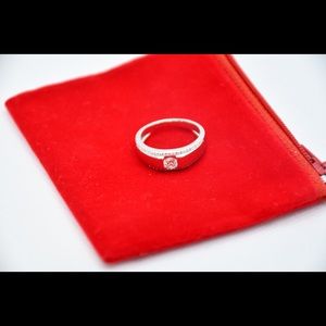 18KT White Gold Gent's Diamond Ring